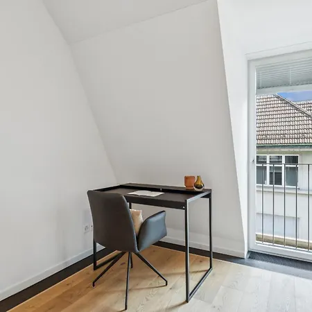 Horizon Bahnhofstrasse, Loewenstrasse Penthouse * ציריך