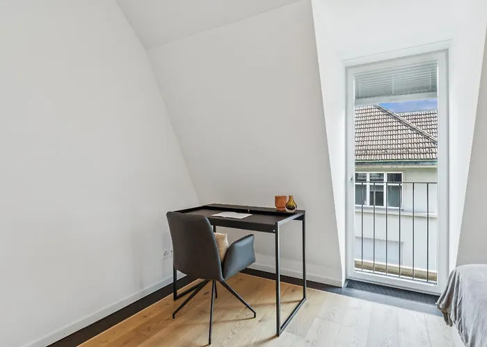 Horizon Bahnhofstrasse, Loewenstrasse Penthouse * Zurigo