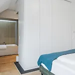 Horizon Bahnhofstrasse, Loewenstrasse Penthouse * Zurich